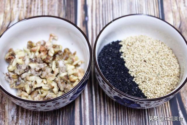 如何做油茶面，怎样做油茶面好吃又简单（我家油茶面从来不用买）