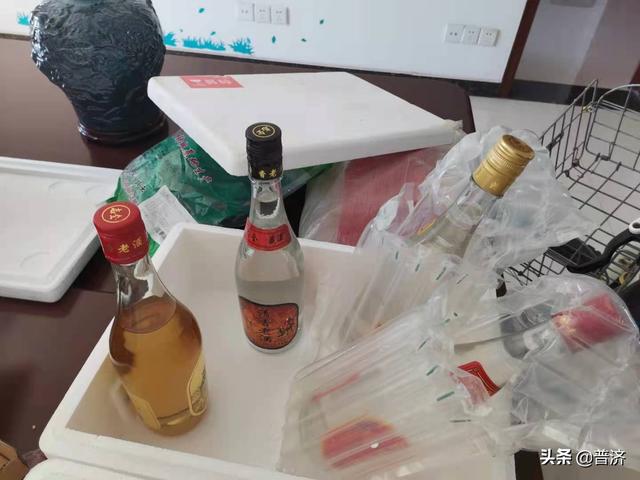 杏花村酒价格表，杏花村酒价格表和图片 53度（品出了老酒的神韵）