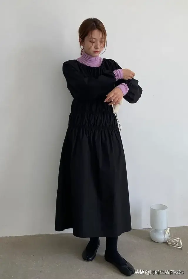 麻豆网官网萧萧麻豆网，2020春季最时尚穿搭“平底+裙”