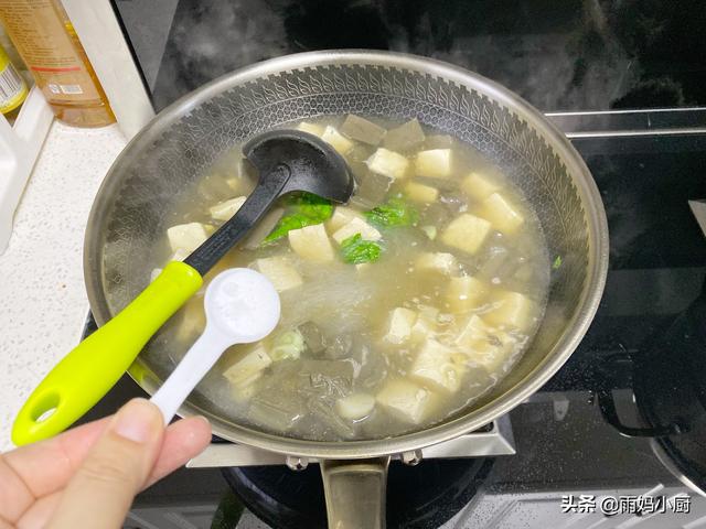 粉丝汤怎么做好吃，粉丝汤怎么做（今日大雪宜进补）