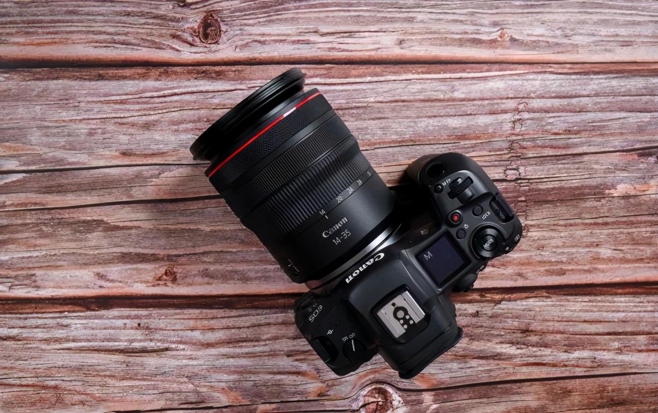 rf轻 RF卡口最广超广变登场 无反小三元RF14-35mm F4 L IS USM测评