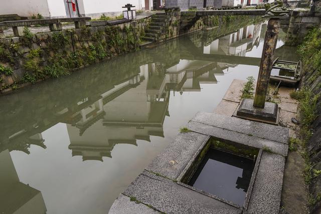 井水不犯河水打一成语，井水不犯河水是什么成语（没想到就藏在安徽的这座古村里）