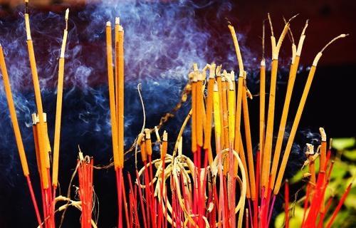 弈剑修身乘风去,斩妖除魔天地间!大家好,我是阁草.