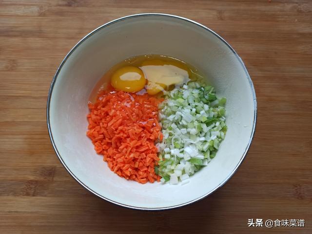 各种烙饼的做法，各种烙饼的做法大全（“末伏烙饼摊鸡蛋”）