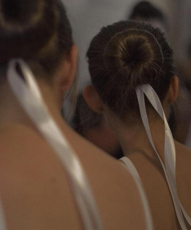 允言：优质魅力女生头像/你是温暖逆光而来，允言的意思是什么微信（配得上这世间所有的好。）