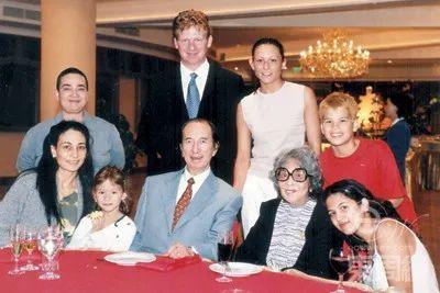 启字辈的启是什么意思，起名字启字辈（赌王家的孩子们怎么起名字）