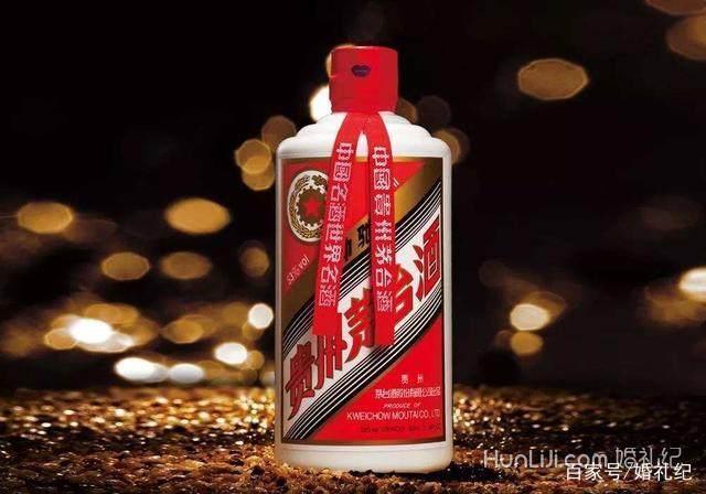 52度五粮液尊酒价格，五粮液尊酒52度价格一览表（北上广结婚都用什么白酒）