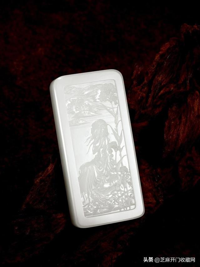 翡翠和玉的区别是什么?哪一个更好，哪一个更 翡翠和玉的区别哪个价值高（玉石和翡翠是一样的吗）