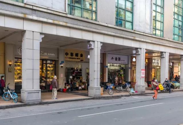 广州精品批发市场,广州饰品批发市场在哪里(这几个宝藏批发市场比景点还好逛) 广州精品批发市场,广州饰品批发市场在哪里(这几个宝藏批发市场比景点还好逛)
