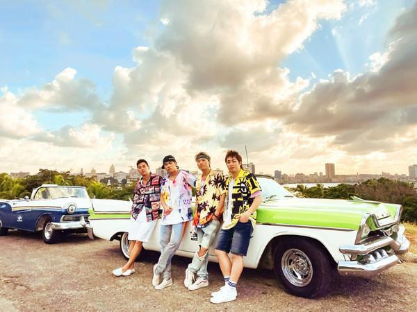 歌词里有低八度的rap，top的《why》里面在CAP唱低音rap的时候有一个人在假声高八度唱一样的词（周杰伦新歌《Mojito》到底有什么魅力）