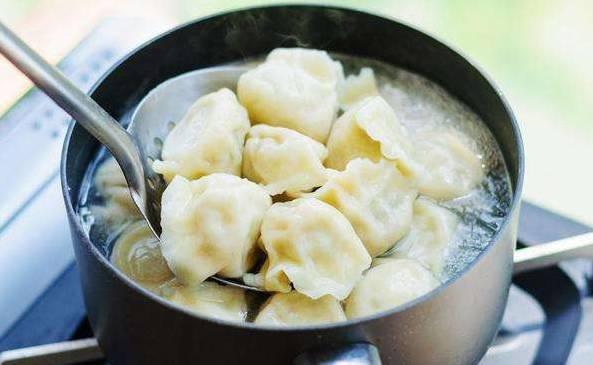 土豆素馅饺子做法大全集，土豆饺子馅做法（原来TA可以变得更好吃）