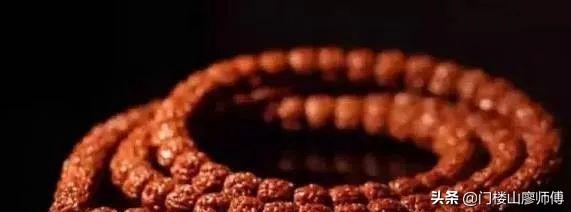 男士带手串十大禁忌，男戴银手链有什么讲究（这才是文玩手串的正确打开广式）