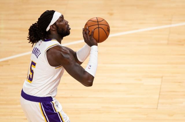 湖人教练组三位助教离队，哈姆表示将重组（库兹马身价大跌）