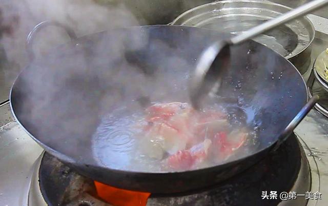 麻辣水煮鱼片最正宗的做法，厨师长教你做水煮麻辣鱼片