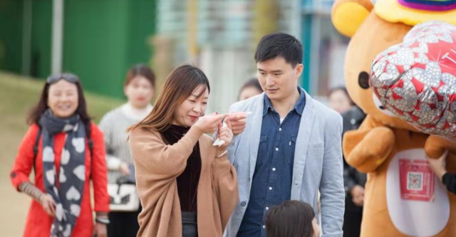 三无男人的标准是什么，三无男人指什么意思（“3无6有”女孩受追捧）