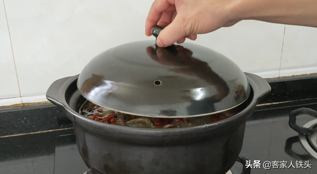 羊肉汤的做法大全，想要好喝别乱加料（羊肉汤的家常做法视频）