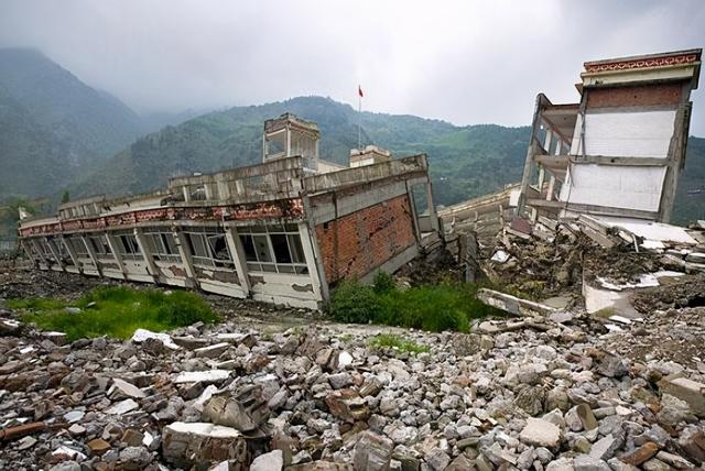 唐山大地震死亡人数，唐山大地震是哪一年一共死了多少人（第六死亡人数最多）