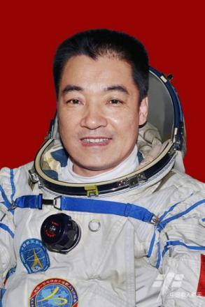 神十航天员是谁，神十的航天员是哪三位（中国载人航天飞天之神舟十号）