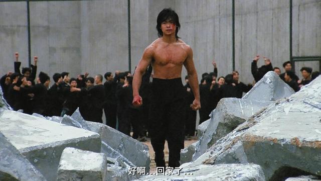 太过血腥被评为三级，29年过去了，重口味电影我只认《力王》