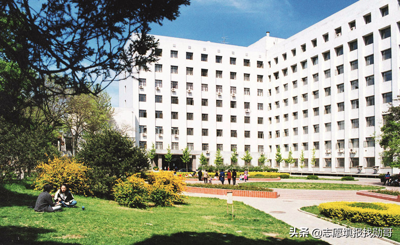 华中师范大学是985还是211学校（这所师范大学虽然是）