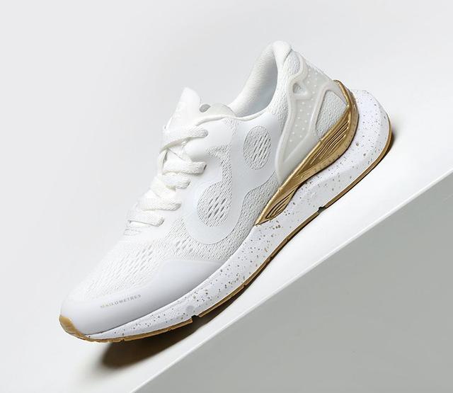 耐克运动鞋价格，耐克鞋一般多少钱（同款材质、高颜值的运动鞋）