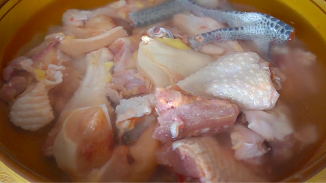 鸡汤炖豆腐，千万不要把蘑菇和豆腐一起煮（牢记“3放2不放”）