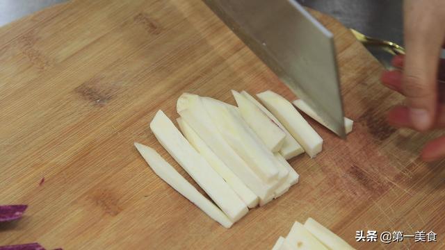 炸薯条的做法家庭，家庭版炸薯条做法（厨师长教你在家做薯条）