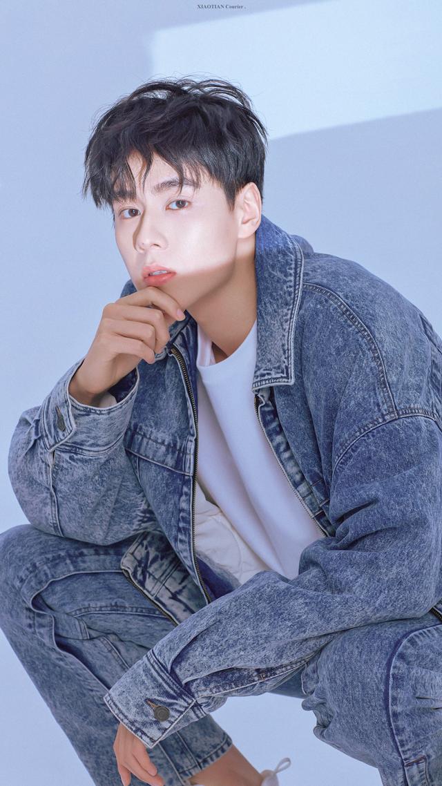 胡一天壁纸来袭7878胡一天壁纸图片可爱多彩壁纸344期明星壁纸