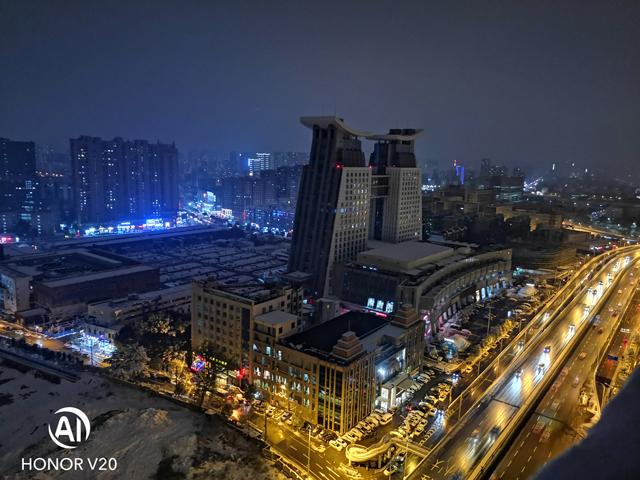 v2061a什么手机，v2061a是什么牌子手机（外观性能兼顾的高水准之作）