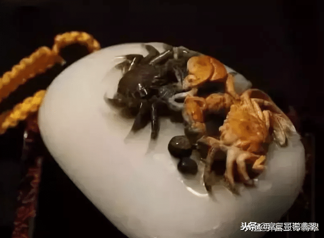 玉与翡翠的区别，翡翠和玉的区别（这些事你要分辨清楚）