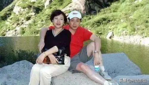 罗京去世讣告，为何墓地却出现怪相