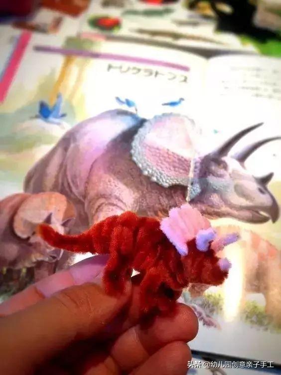 扭扭棒手工制作大全，扭扭棒手工制作大全挂件（近百个扭扭棒手工教程）