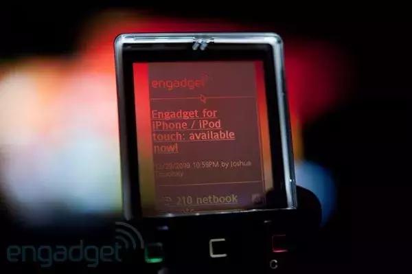 摩托罗拉aura，摩托罗拉经典款（口红造型、透明屏幕、伸缩镜头）