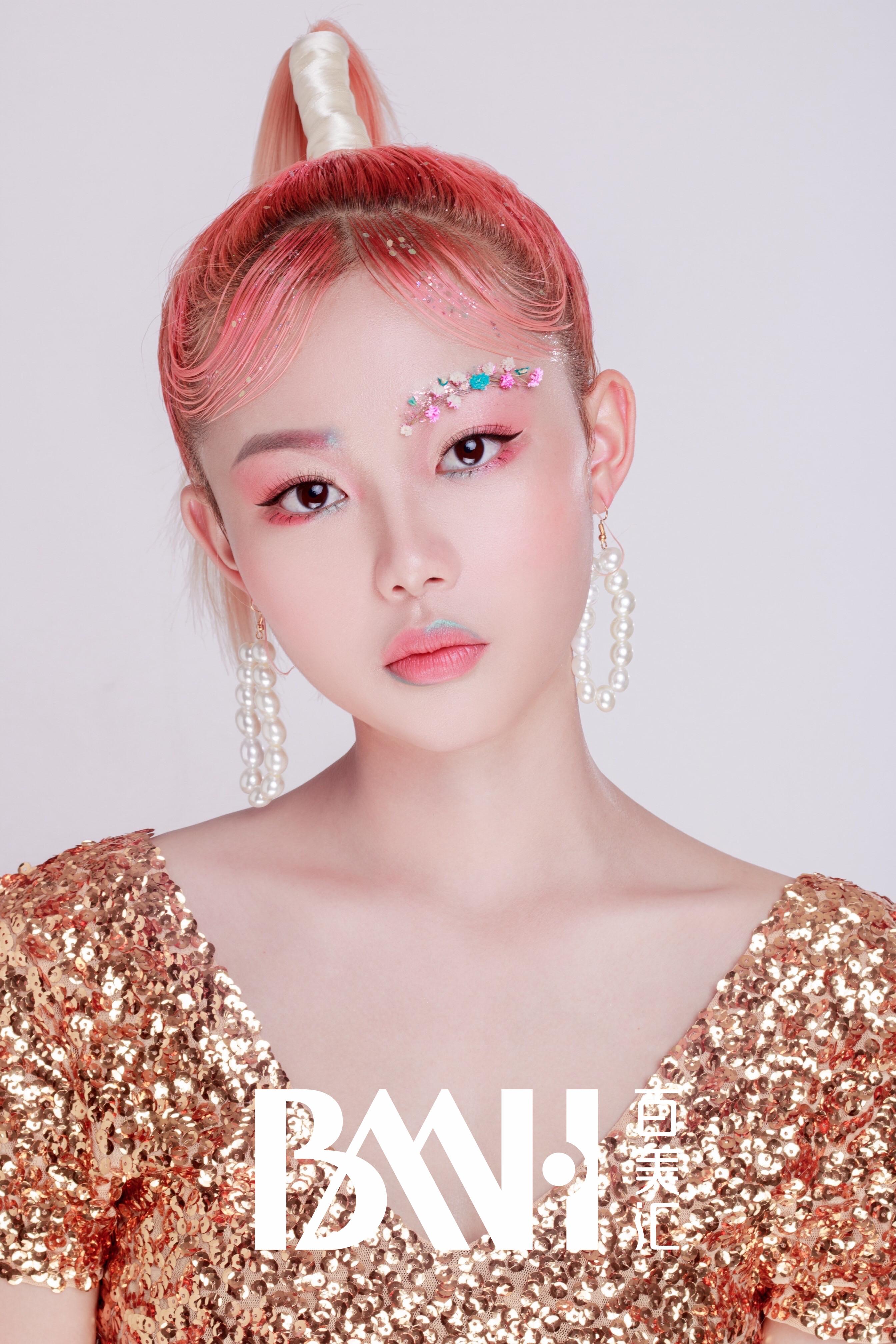 2021年个性女孩必备的新娘造型,这3款独特有品位的衣服(2021年个性