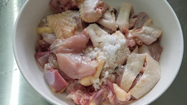 怎么做鸡块，怎样炖鸡块好吃又简单（简单做法2分钟学会）