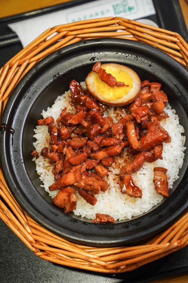 葱烧海参三种家常做法分享，葱烧海参的做法最正宗的做法（国家葱油地理：葱油）