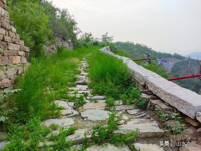 秦皇古道在哪呢，秦皇古道的简介（一座因唐僧晾经而得名的山岭）