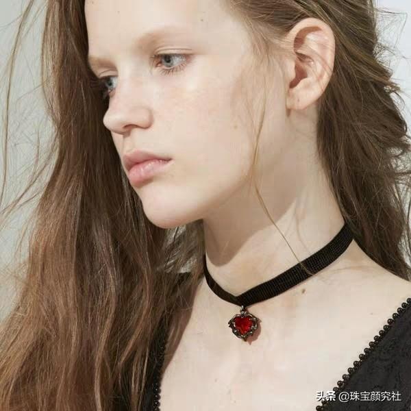 轻奢小众首饰品牌，十大轻奢小众首饰品牌排行榜（5个国内小众轻奢珠宝品牌）