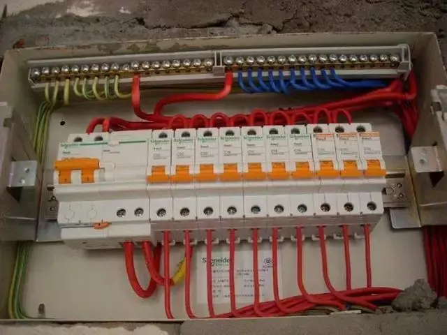 强电和弱电的区别，强电和弱电有什么区别（强电、弱电如何区分）