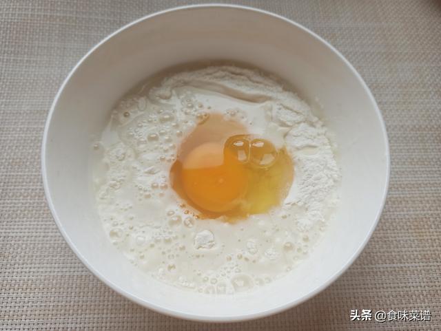 炸藕盒子的做法，怎么做炸藕盒又酥又脆（这才是炸藕盒的传统做法）