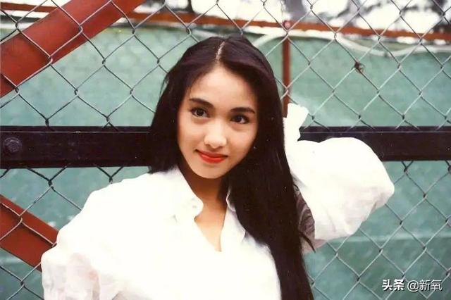 发际线粉会堵塞毛孔吗，发际线粉的危害（关晓彤才23岁就秃了）