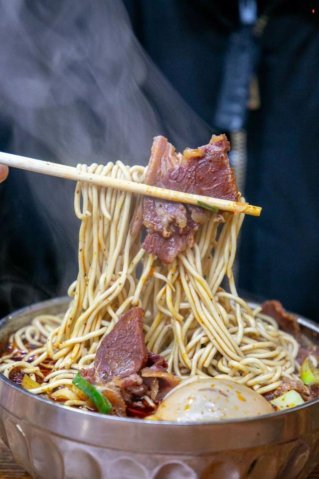 河南老式炒面的制作方法，河南老式炒面做法视频（别问了，襄阳真的没什么好吃的）