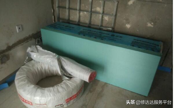 地暖分水器开关示意图，地暖分水器开关示意图旁通阀（水地暖的安装流程）