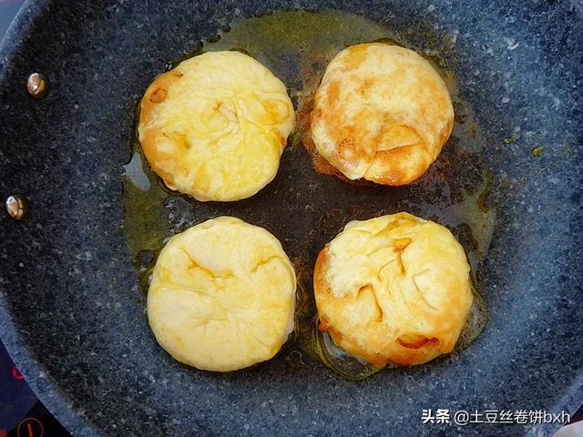 锅饼的做法锅饼怎么做，家常锅饼的做法（烧饼这么做真省事）