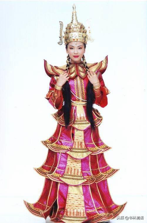 龙葵以及广袖流仙裙，龙葵广袖流仙裙图片（慕沙：看我的金字塔下摆）