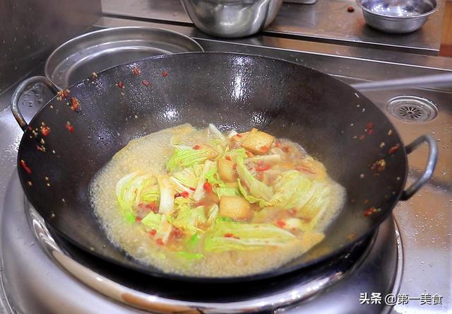 清炖豆腐的做法，清炖白豆腐汤（白菜炖豆腐汤怎么做才好喝）