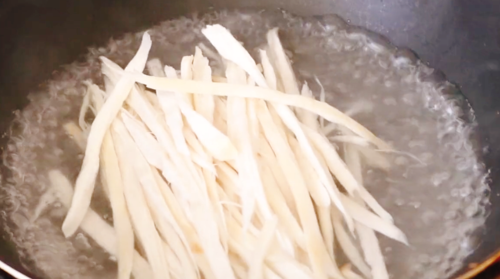 圖片[3]-【三鮮杏鮑菇】做法步驟圖 不切不炒 常吃保護腸胃抵抗力好-起舞食譜網