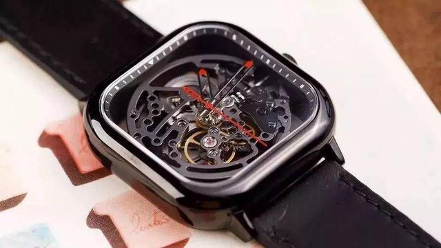 什么是镂空手表，镂空表是机械表吗（这块手表火了）