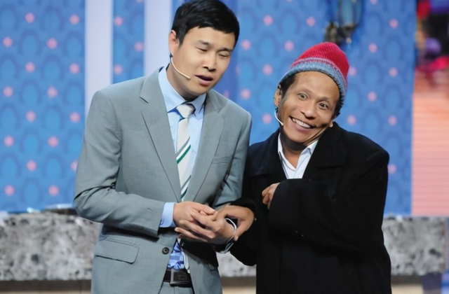 小沈阳所有歌曲，小沈阳蒙面唱将猜猜猜歌曲（走到今天该怪谁呢）