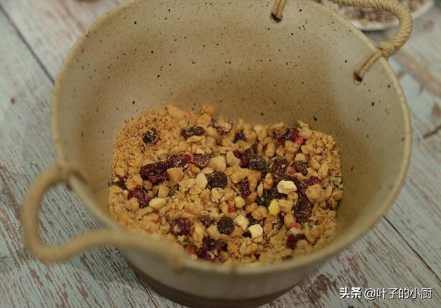 杏仁燕麦酥的做法，杏仁酥的做法大全（今年过年零食就它了——杏仁燕麦酥）